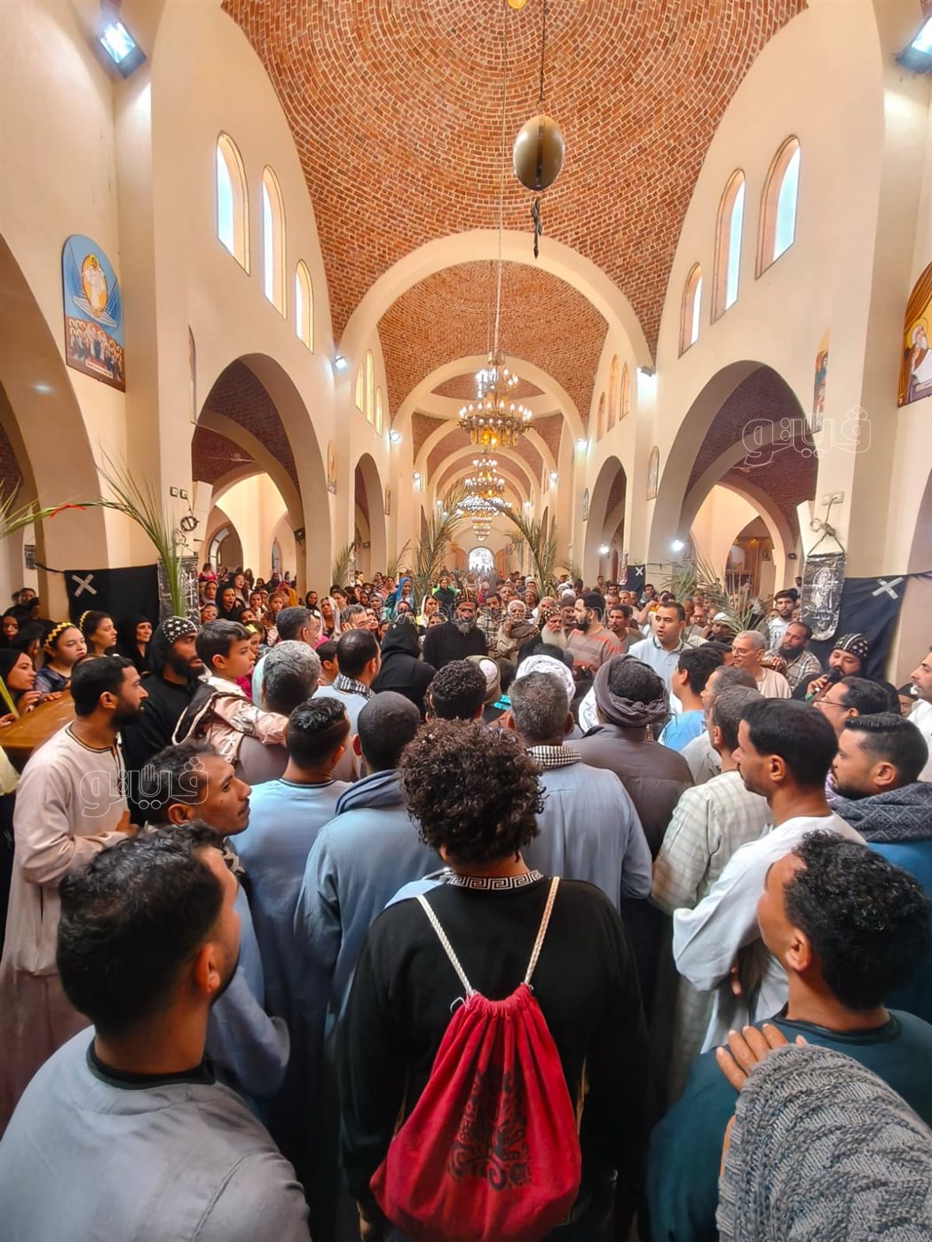 أقباط الأقصر يحتفلون بأحد الشعانين في دير الأنبا متاؤس الفاخوري