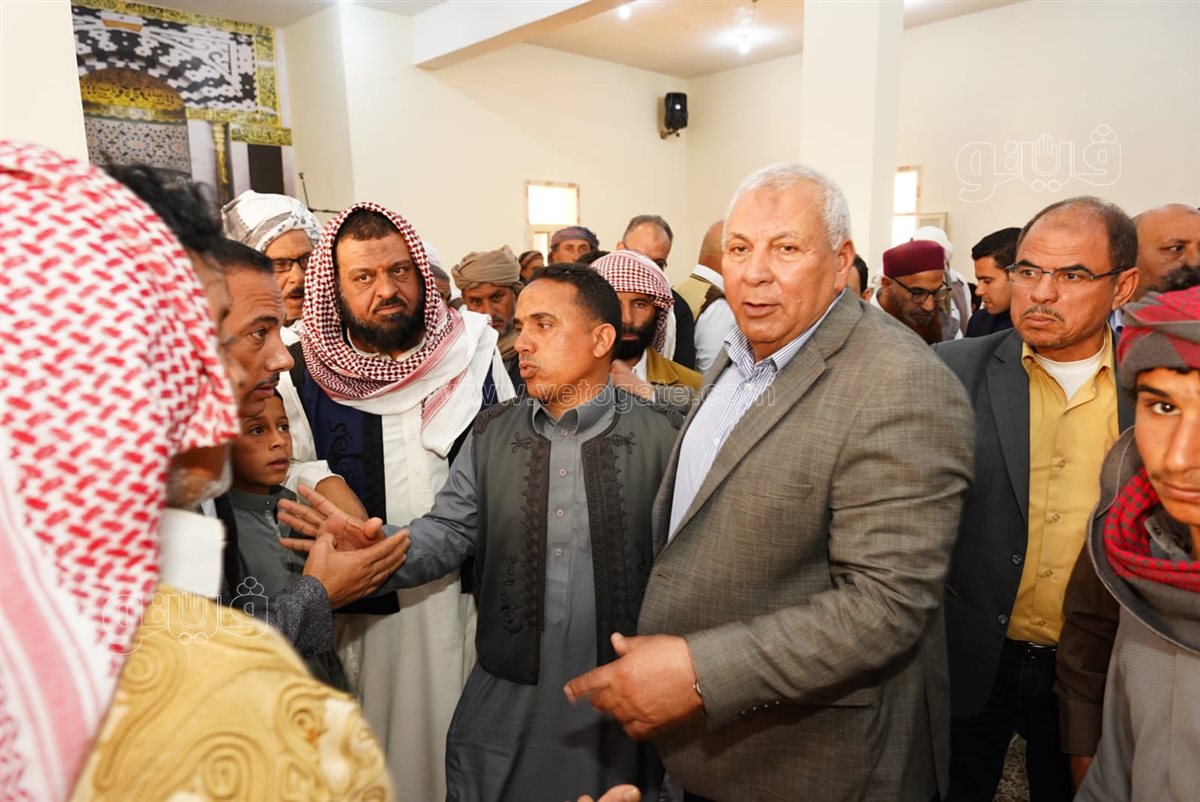 محافظ مطروح بين أهالي أطنوح