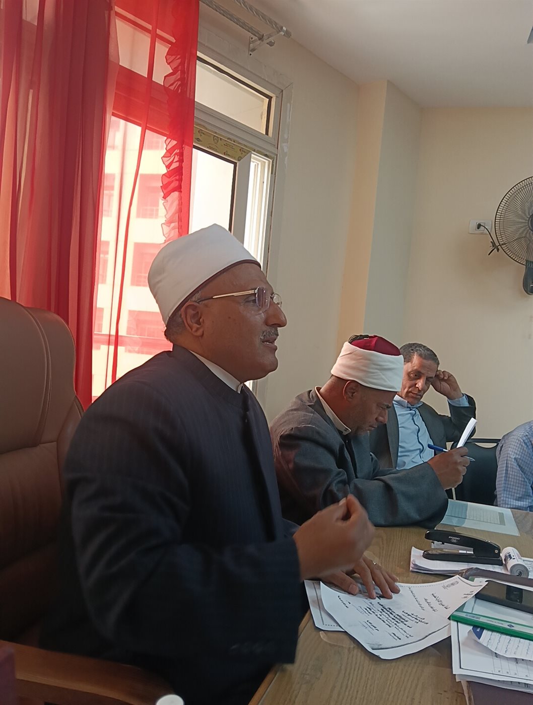 جانب من الاجتماع، فيتو