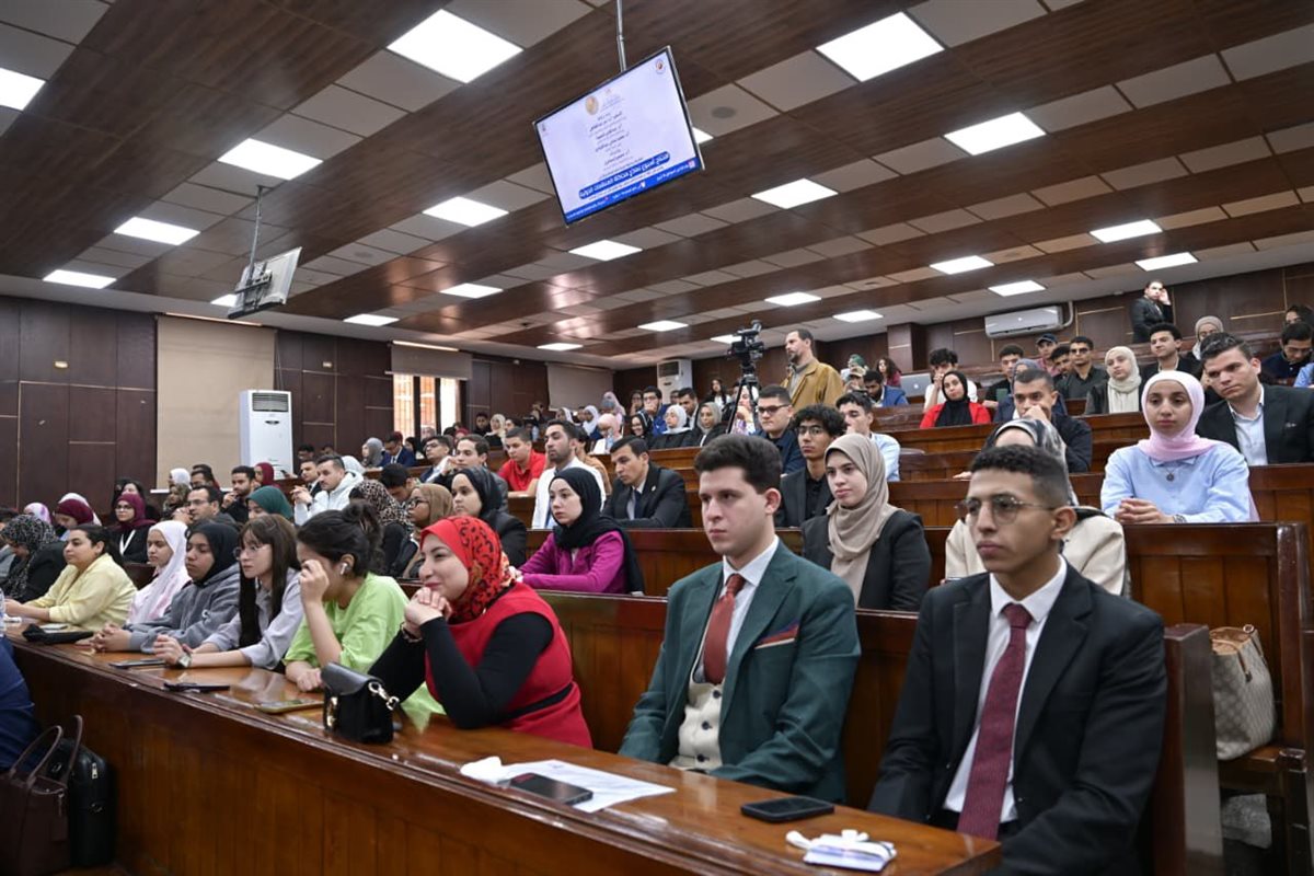 رئيس جامعة القاهرة يفتتح أسبوع نماذج محاكاة المنظمات الدولية&nbsp;