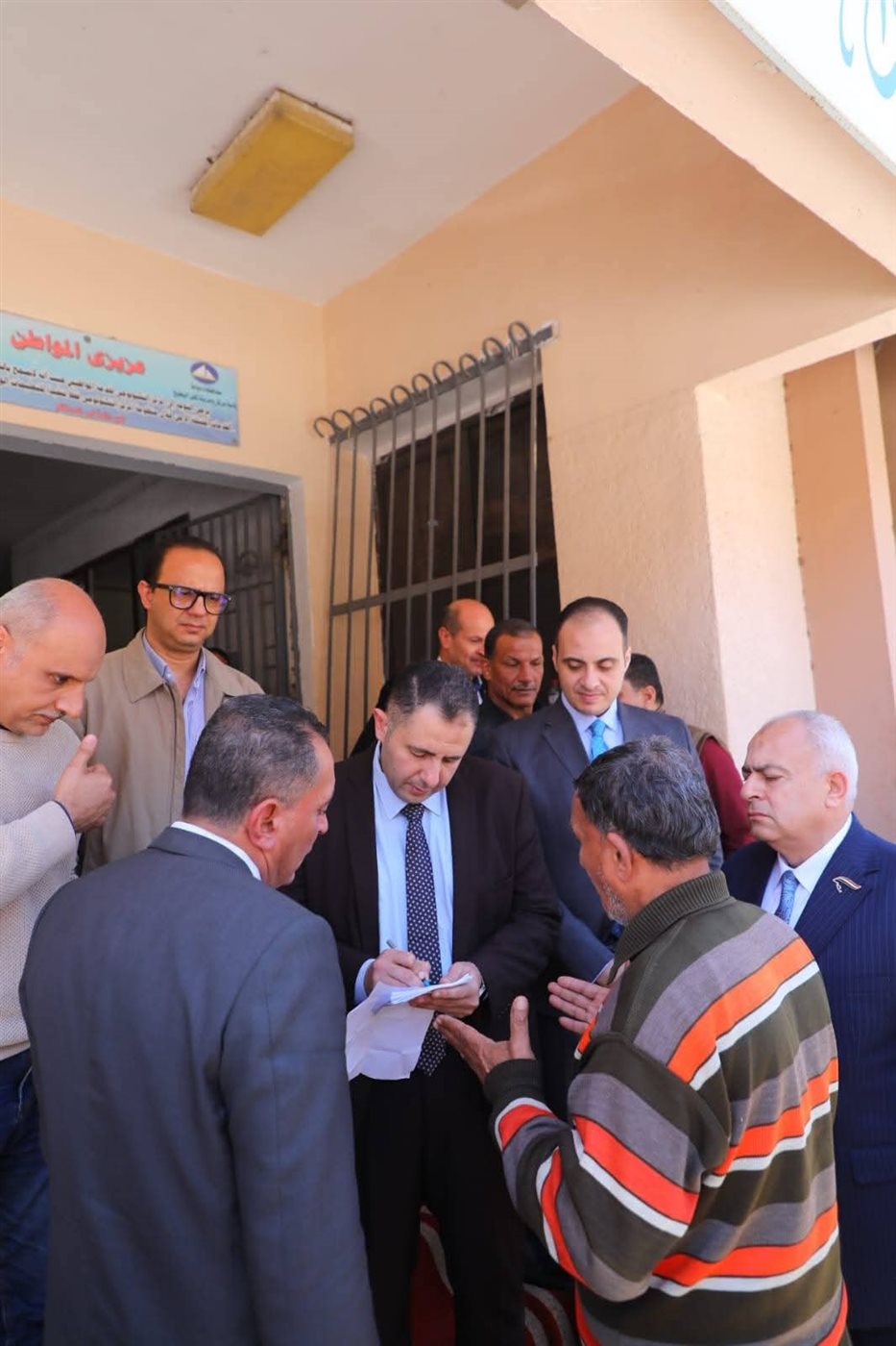 محافظ دمياط يزور كفر البطيخ ضمن مبادرة المحافظ هيجيلك