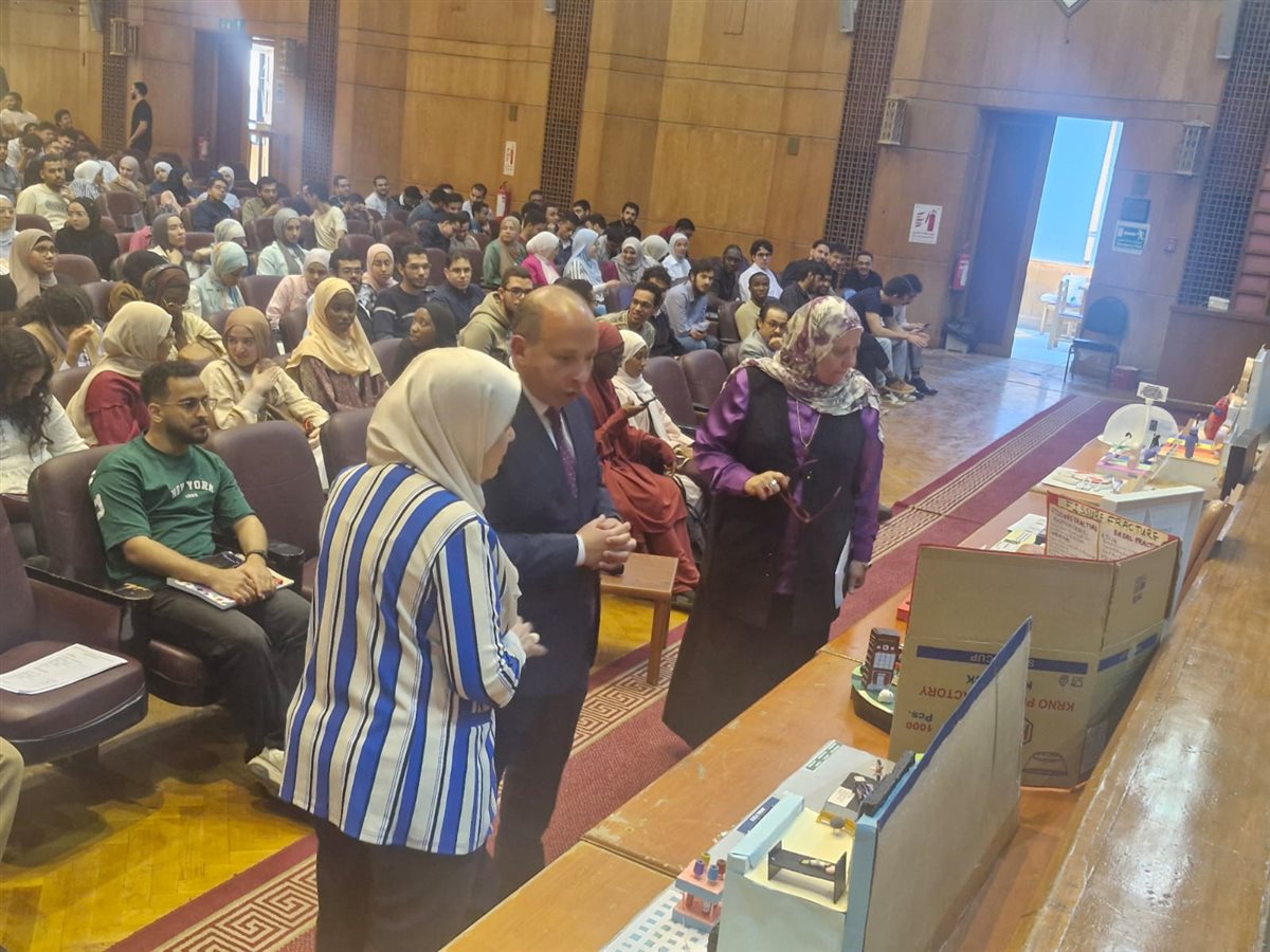 يوم علمي بقصر العيني يدمج الذكاء الاصطناعي بعلوم الطب الشرعي والسموم