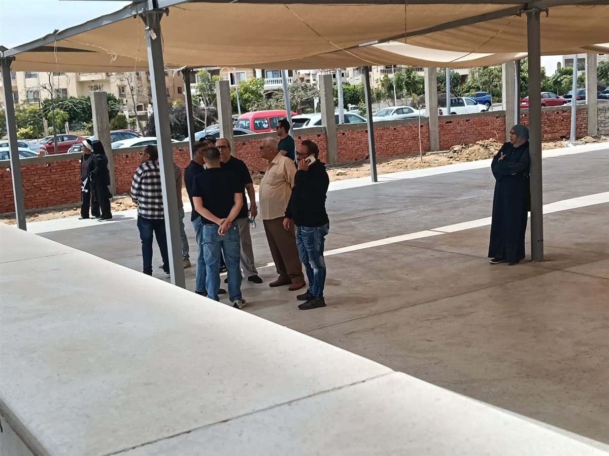 استعدادات صلاة الجنازة علي ضياء العوضي بالعبور، فيتو