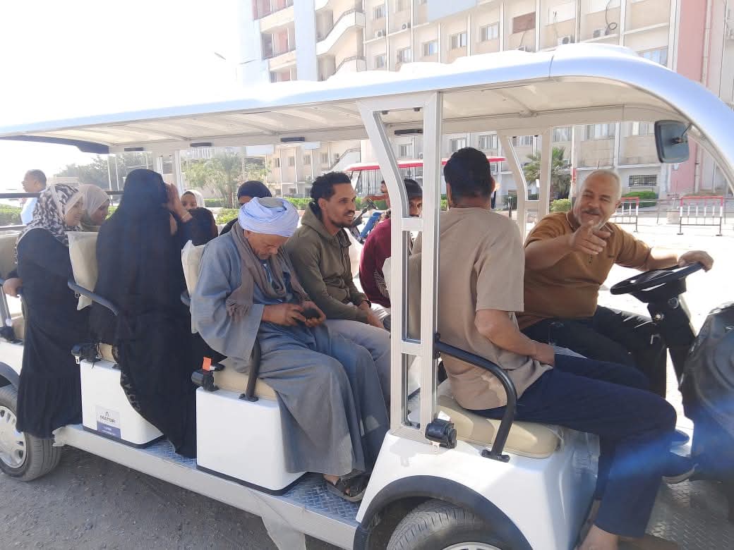 &nbsp;تشغيل الحافلات الكهربائية بمستشفيات قنا الجامعية