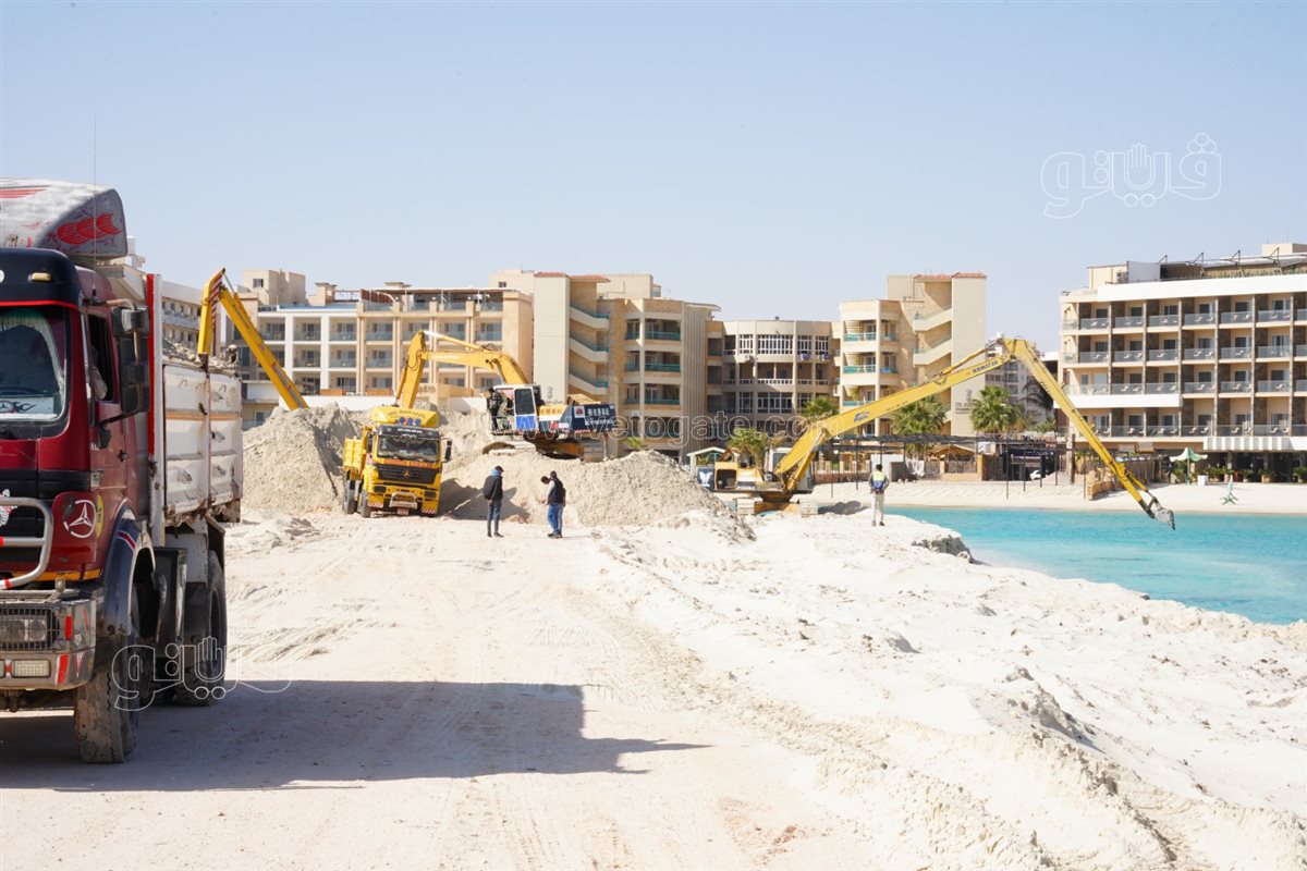 &nbsp;أعمال تكريك الممر الملاحي الرابط بين منطقة البوسيت وشاطئ الغرام