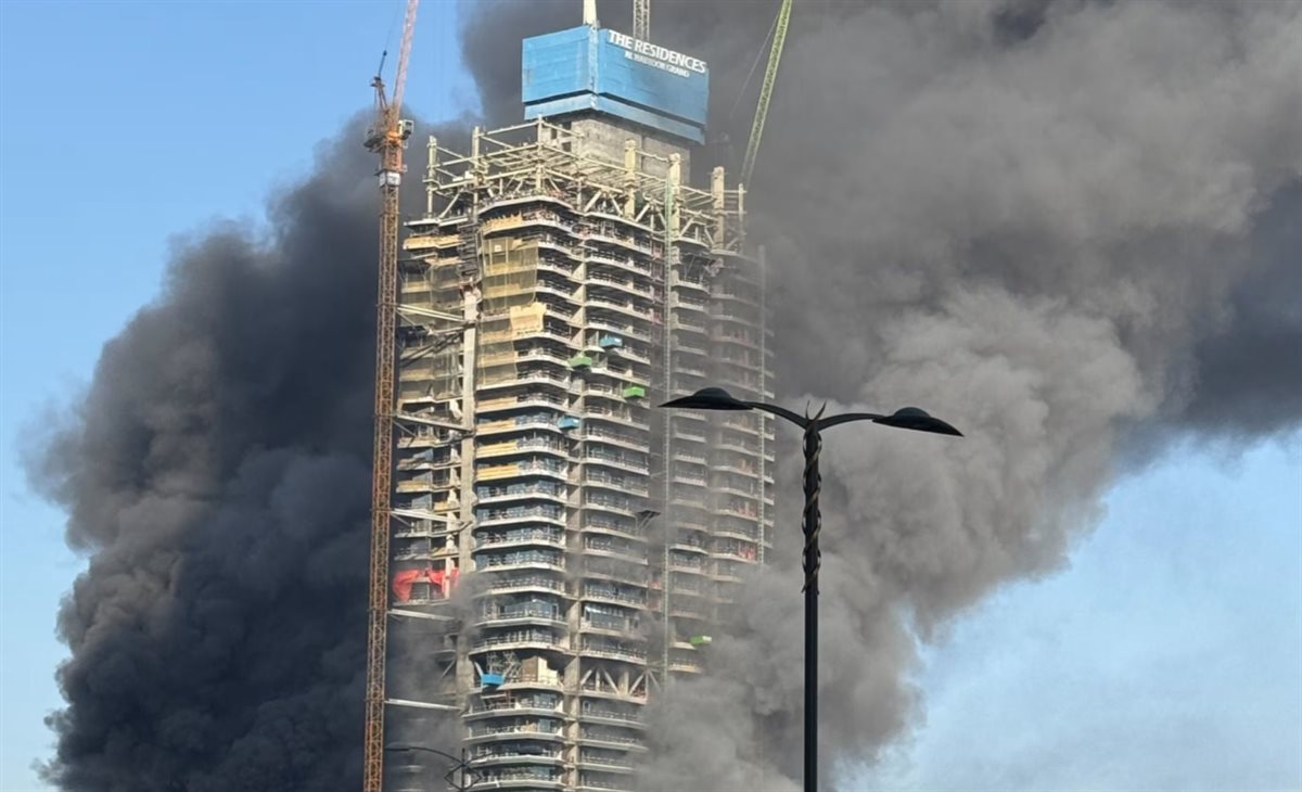 حريق في برج سكنة 50 طابقًا في دبي، فيتو