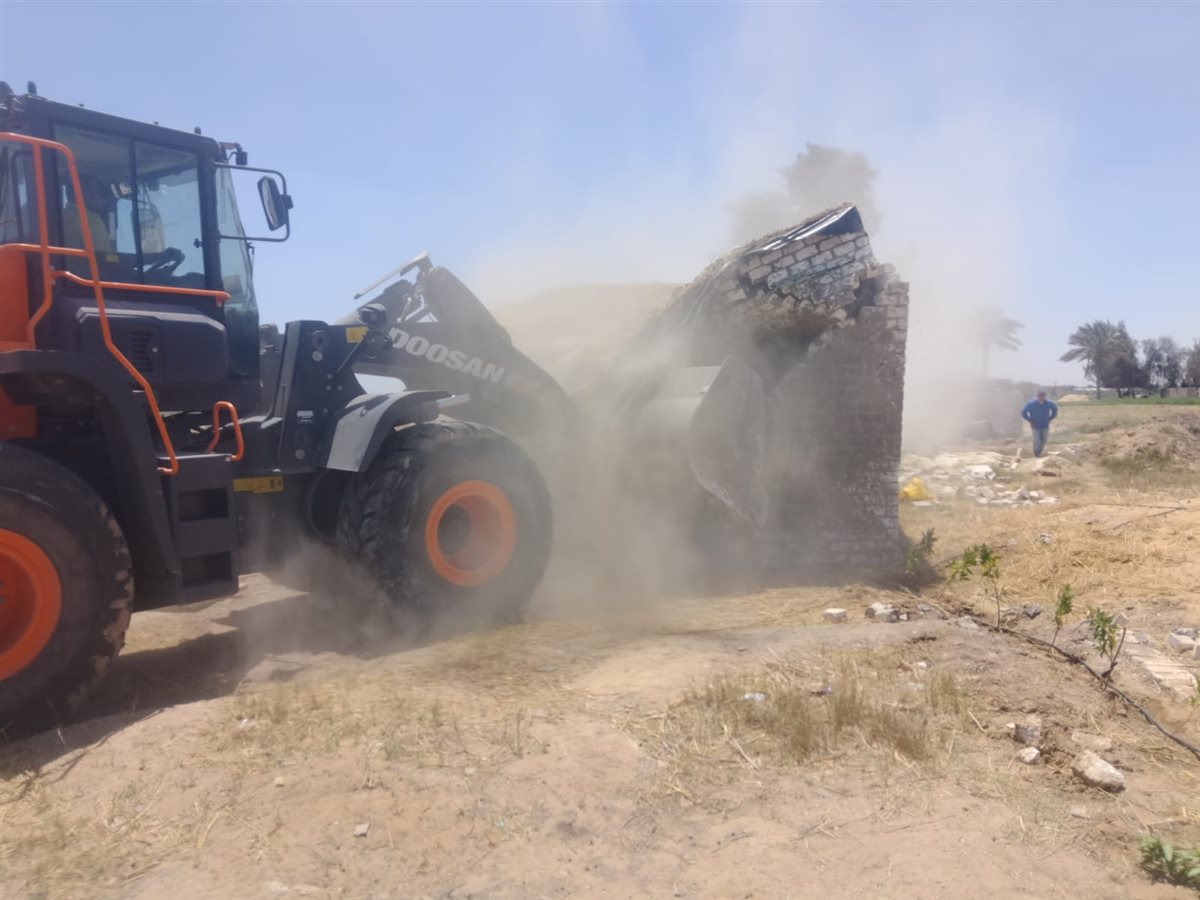 جانب من أعمال الإزالة،فيتو