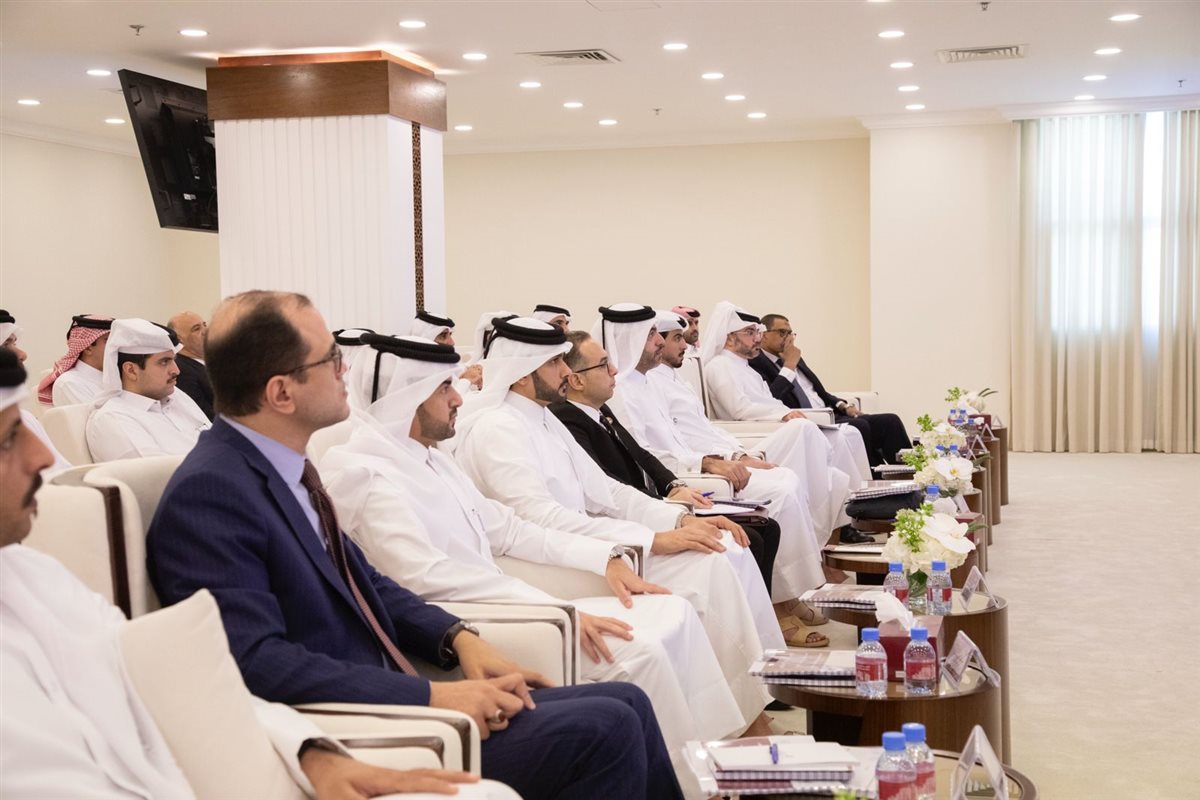 برنامجًا تدريبيًا بمُشاركة النيابة العامة القطرية