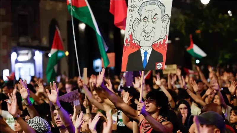 مظاهرات داعمة لأسطول الصمود العالمي تعكس تصاعد المد الشعبي الرافض للسياسات العنصرية الإسرائيلية