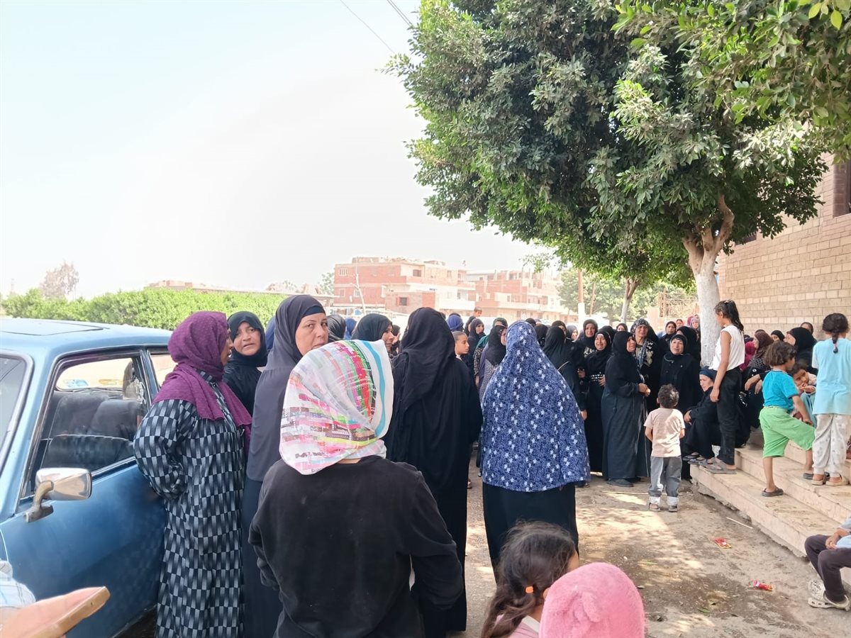 تشييع جثمان الطفلة مكه بسنديون، فيتو&nbsp;
