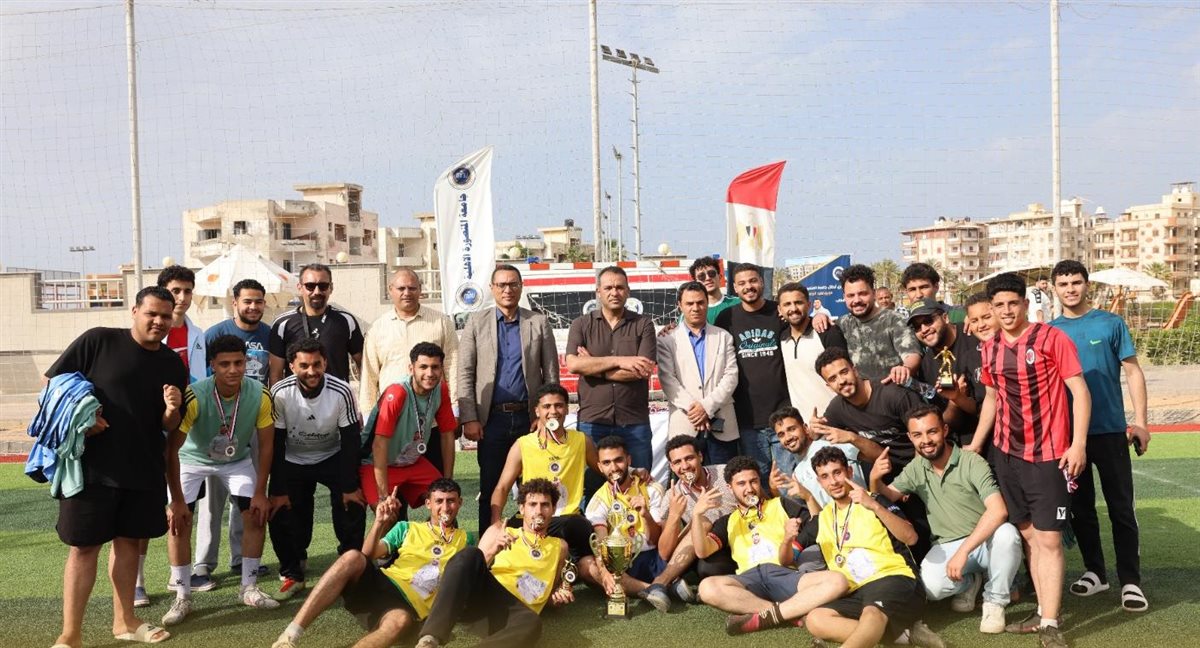 جامعة المنصورة الأهلية تكرّم أبطال “ دوري الجامعة”
