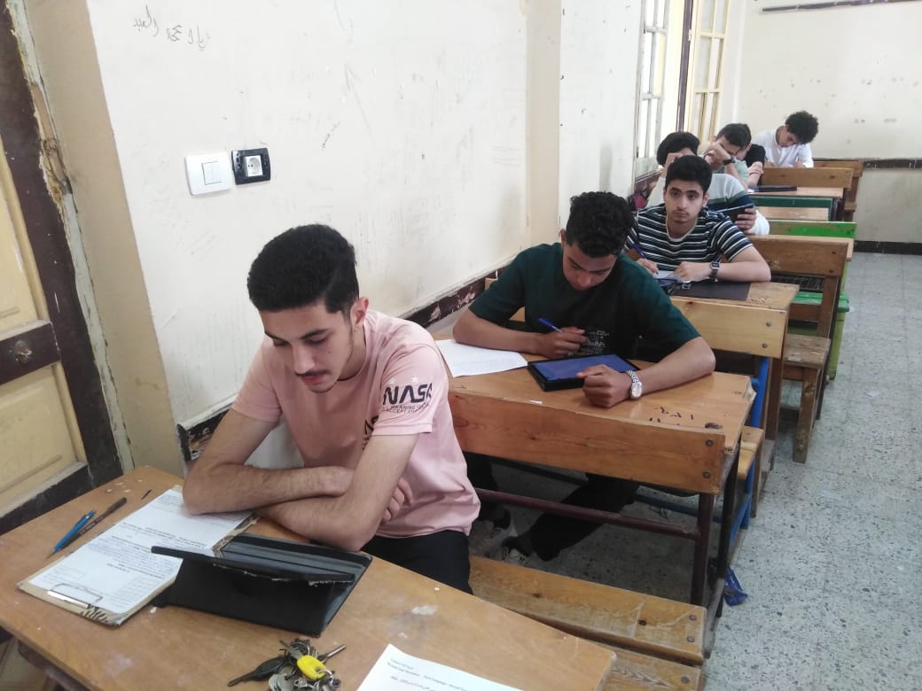 امتحانات نهاية العام لصفوف النقل بالبحيرة في يومها الثاني