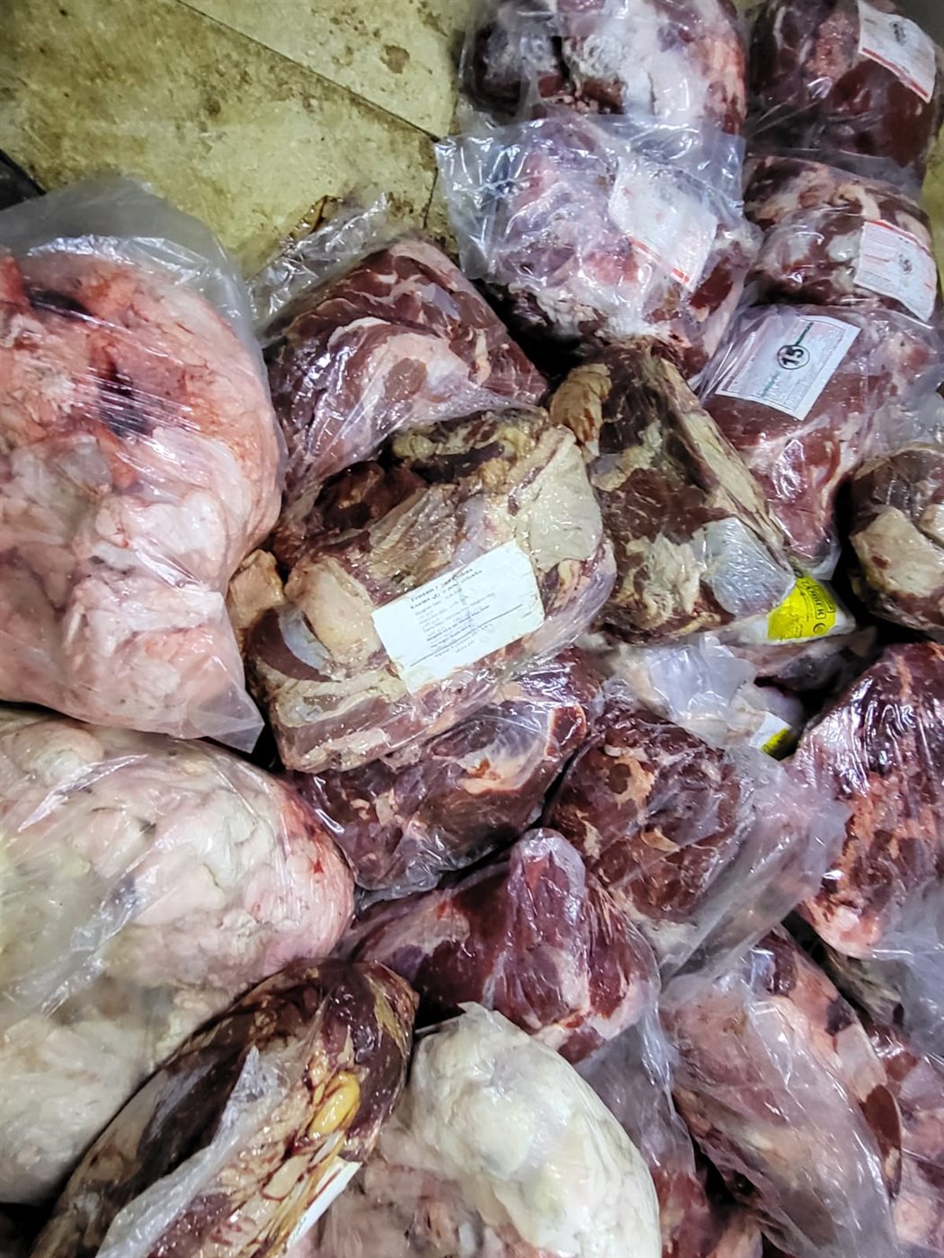 ضبط اطنان من اللحوم الغير صالحة بالقليوبية، فيتو&nbsp;