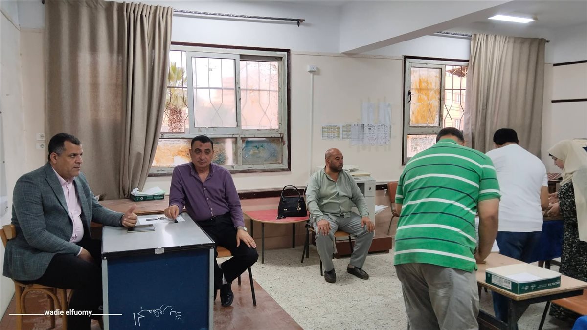 وكيل تعليم دمياط يفاجئ مركز توزيع أسئلة الزرقا في الساعات الاولي من الصباح &nbsp;