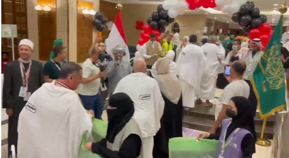 استعدادات القرعة المبكرة مكنتها من حجز فنادق مميزة قرب الحرم المكي الشريف.. واحتفال لاستقبال الحجاج&nbsp;
