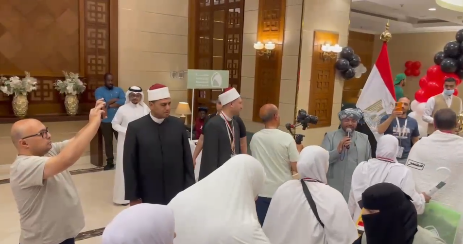 استعدادات القرعة المبكرة مكنتها من حجز فنادق مميزة قرب الحرم المكي الشريف.. واحتفال لاستقبال الحجاج&nbsp;