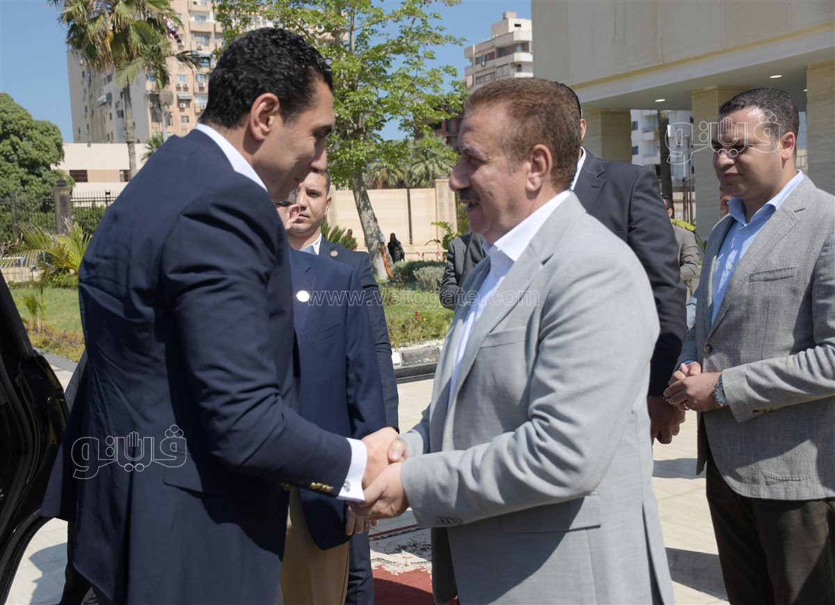 وزير التخطيط والشباب يزوران بورسعيد