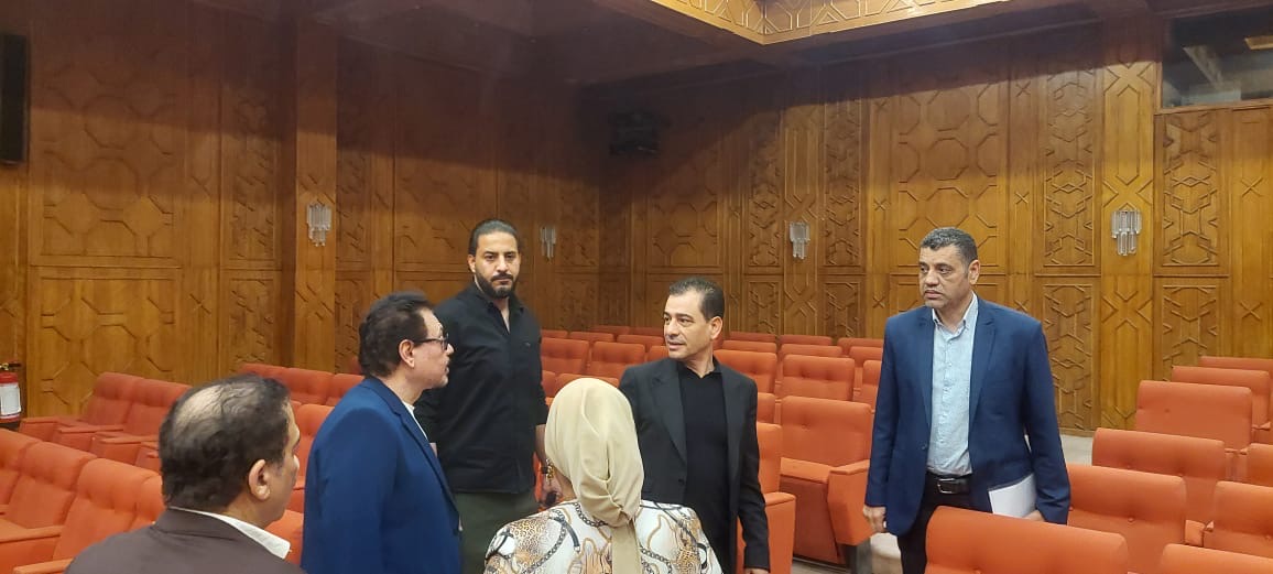 هشام عطوة ومحمد رياض يتفقدان قصر ثقافة الإسماعيلية استعدادا للمهرجان القومي للمسرح، فيتو