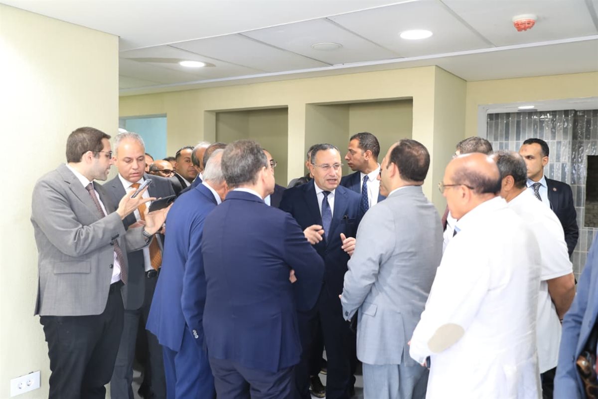 وزير التعليم العالي يتابع مستجدات تنفيذ الحرم الجديد للجامعة الأهلية الفرنسية