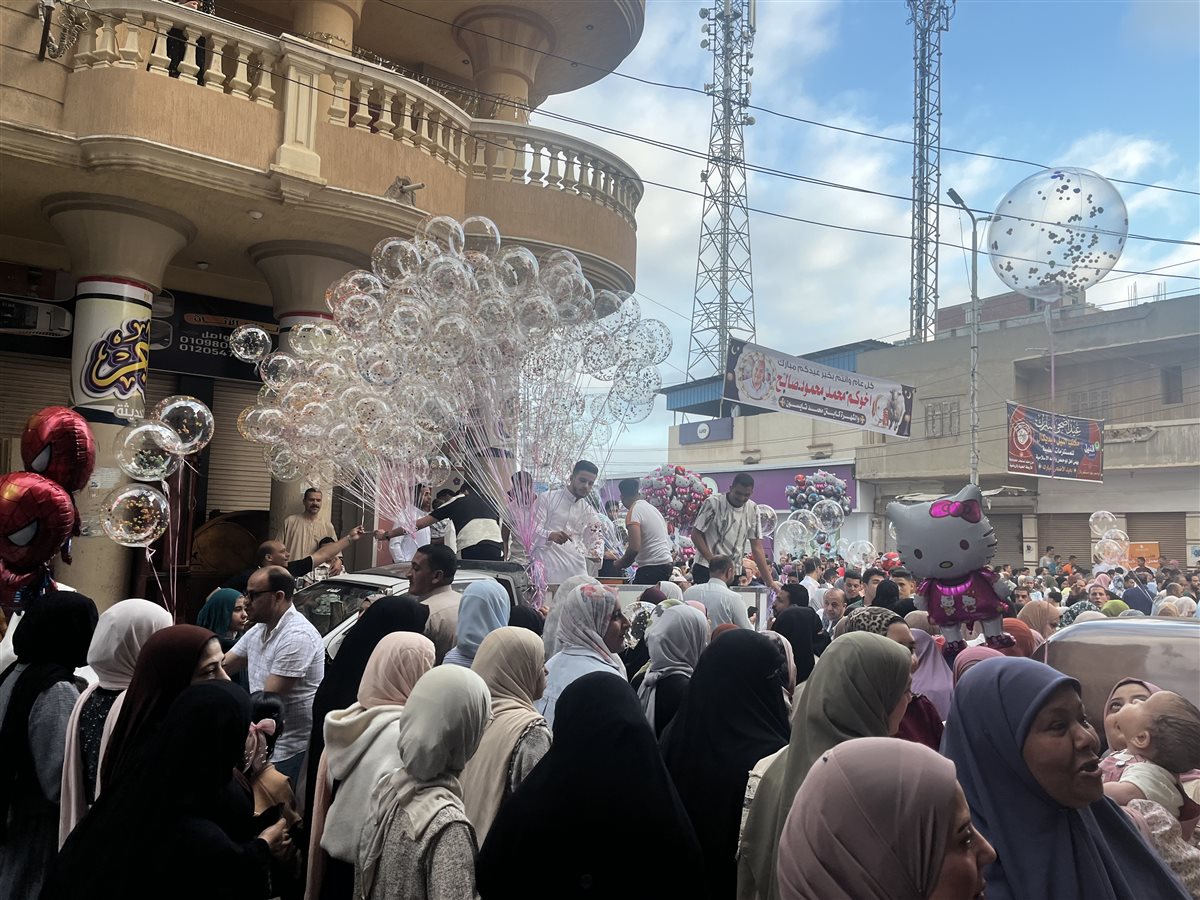 شراء البالونات بالبحيرة،فيتو