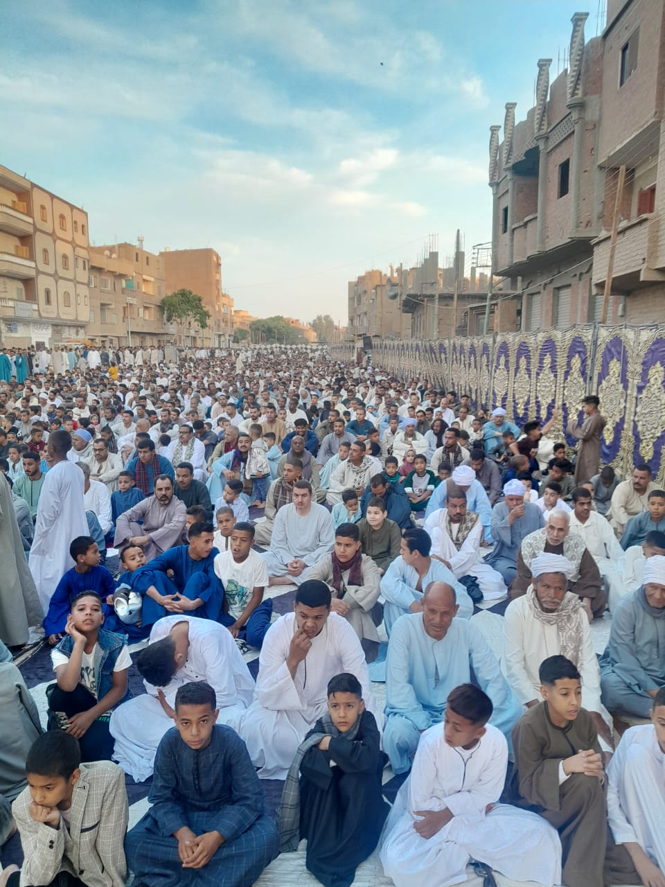 الآلاف يؤدون&nbsp;صلاة عيد الأضحى بساحات ومساجد سوهاج، فيتو&nbsp;