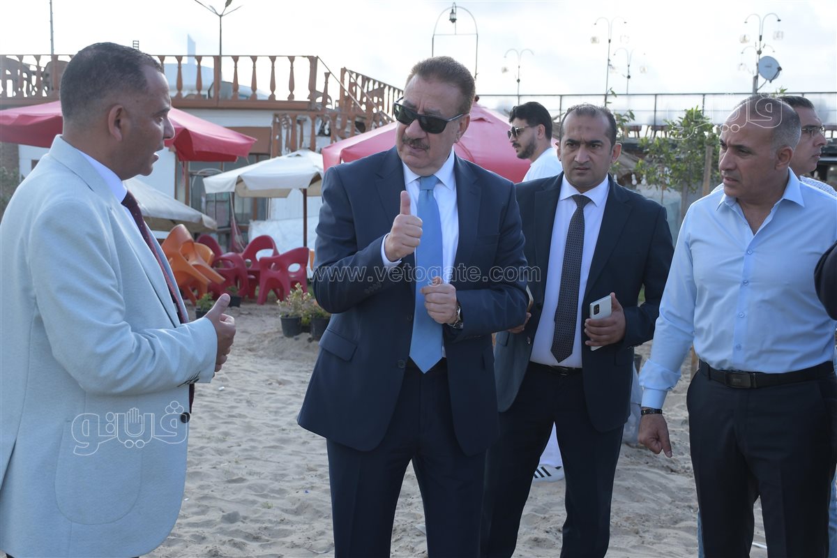 جولة مفاجئة لمحافظ بورسعيد على الكورنيش والشاطىء