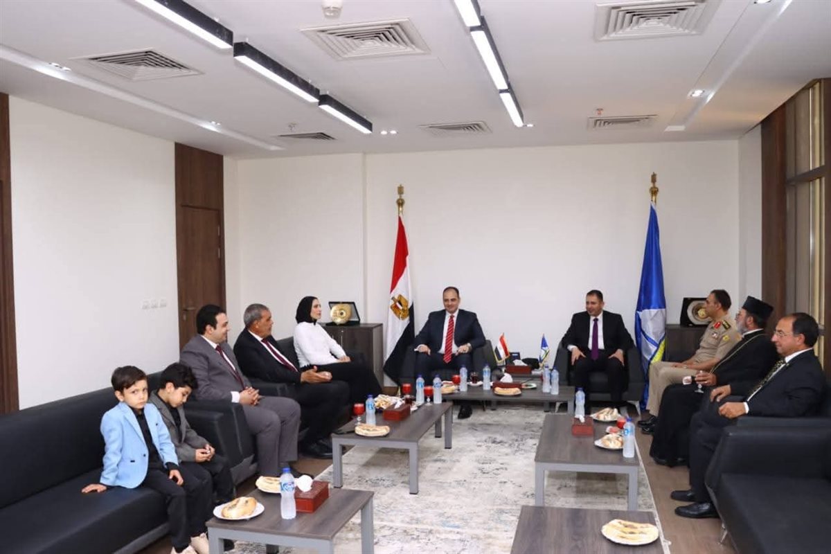 محافظ دمياط يستقبل المهنئين بعيد الأضحى المبارك