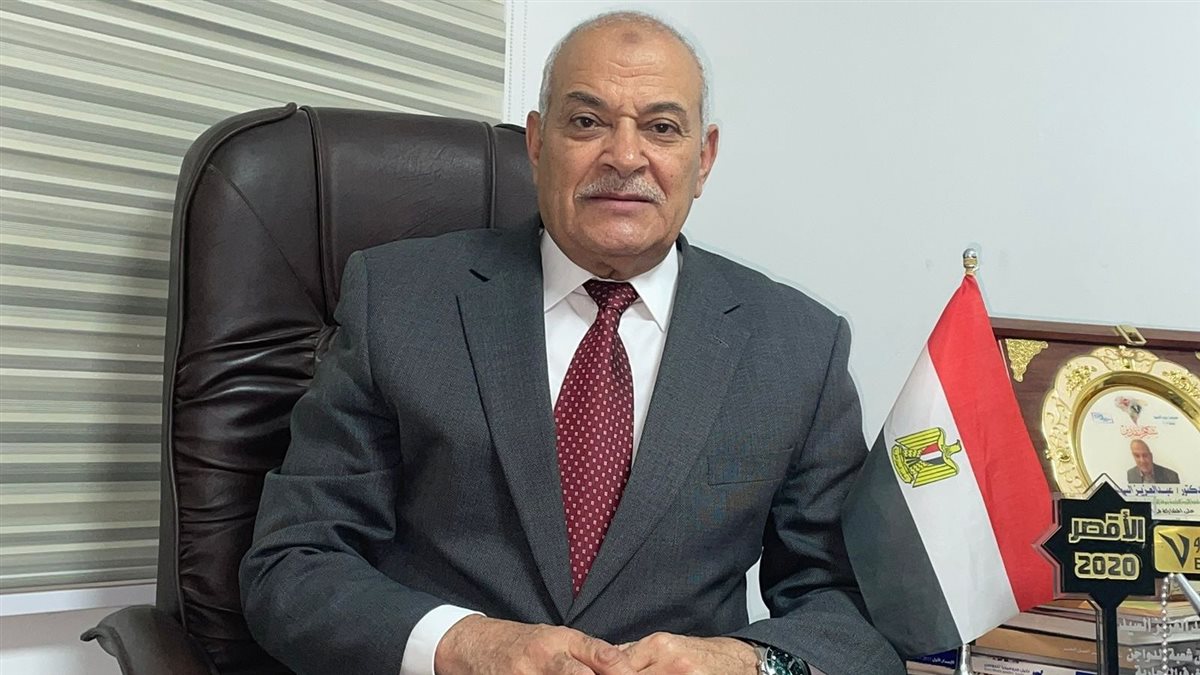 عبدالعزيز السيد، فيتو