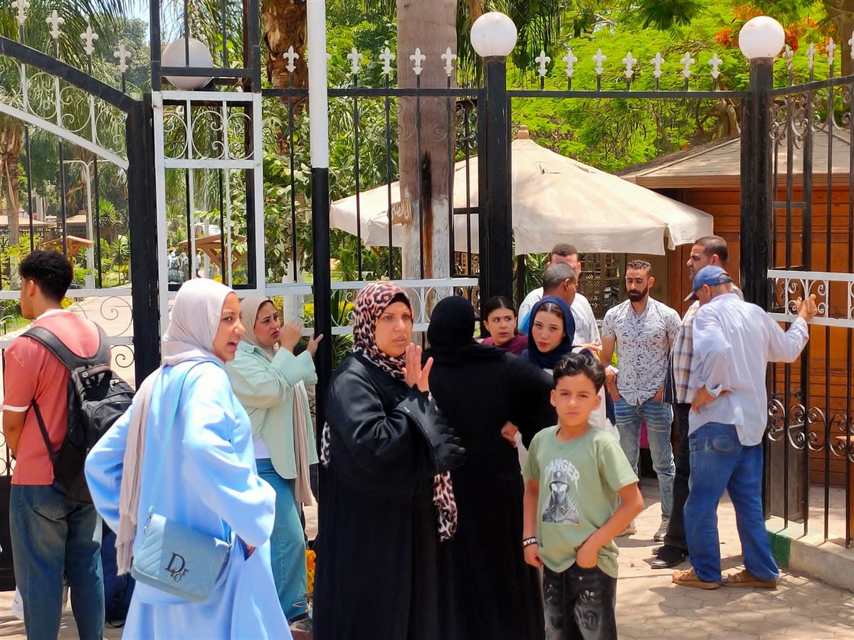 اقبال علي حدائق القناطر، فيتو&nbsp;