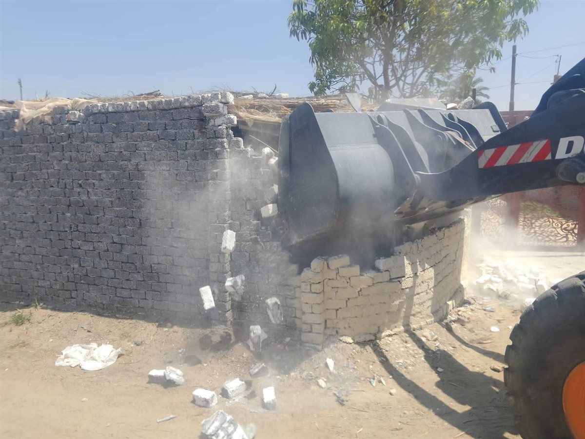 جانب من إزالة التعديات، فيتو