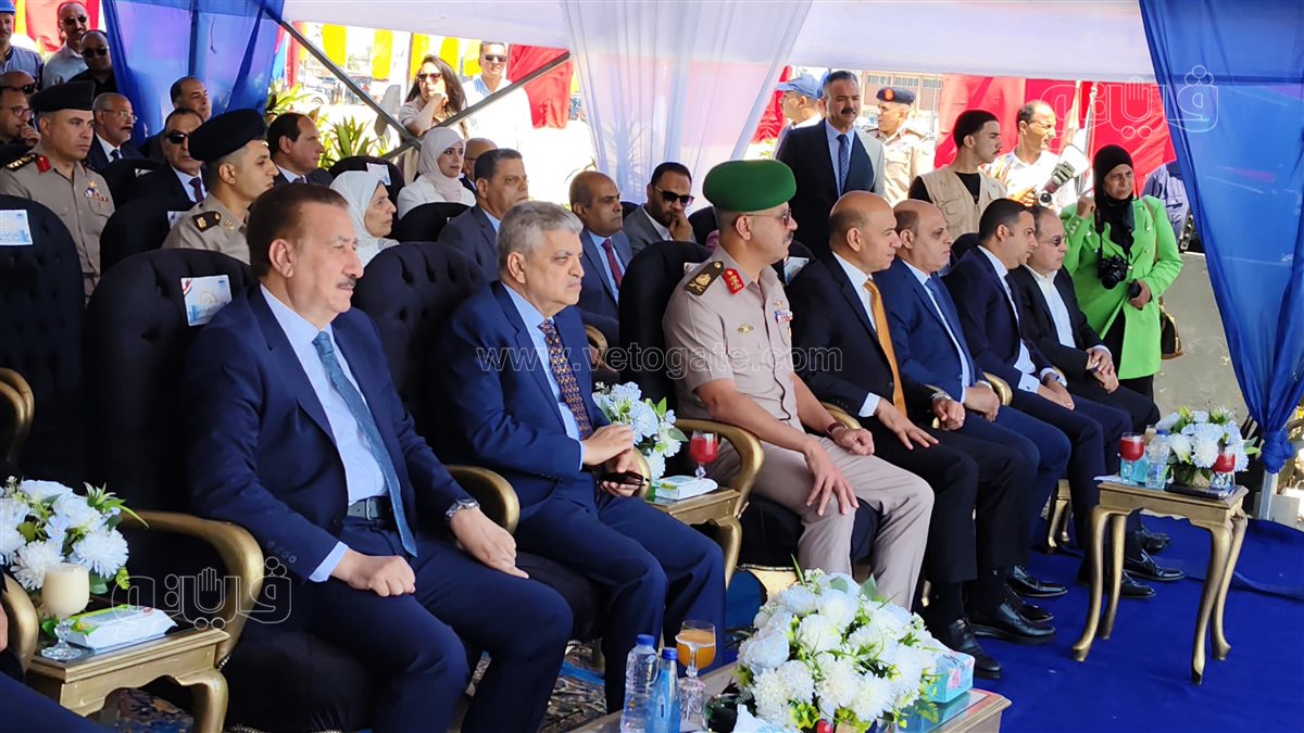 رئيس هيئة قناة السويس يفتتح كوبري النصر العائم ٢
