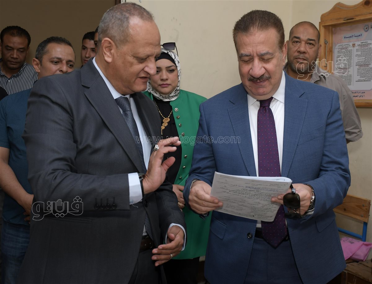 محافظ بورسعيد يتفقد اول ايام لجان الشهاده الاعداديه
