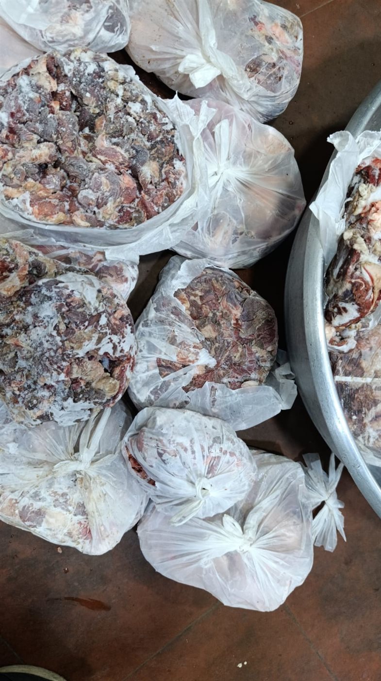 ضبط نصف طن لحوم وحمام فاسد بالغربية