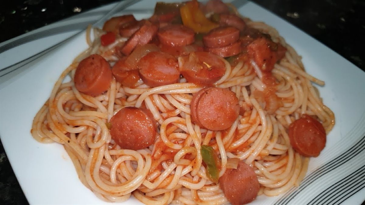 طريقة عمل المكرونة بالهوت دوج&nbsp;