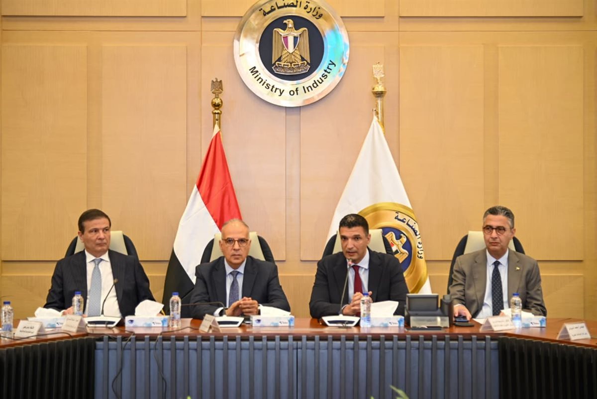 اجتماع لبحث سبل التوسع في مشروعات التصنيع الزراعي
