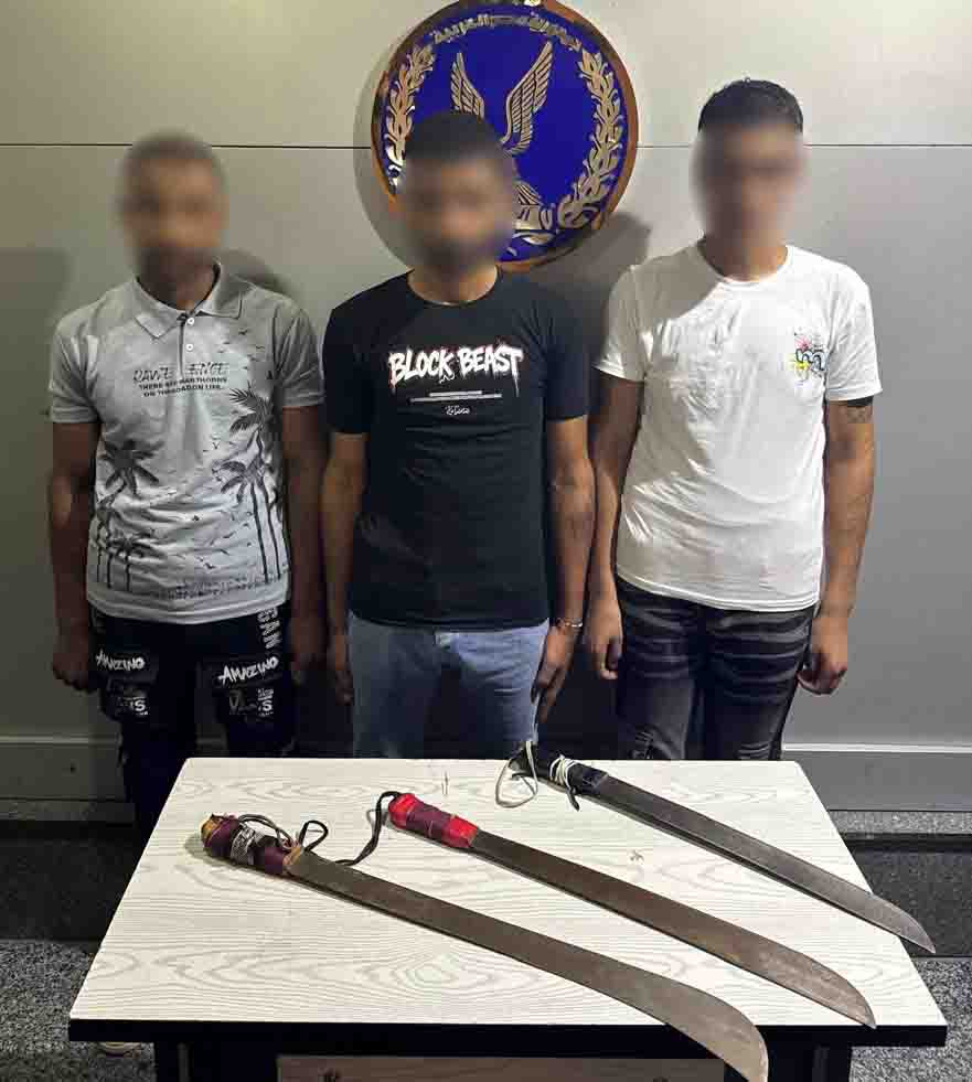 ضبط 3 متهمين استعرضوا القوة بأسلحة بيضاء في المعمورة بالإسكندرية، فيتو