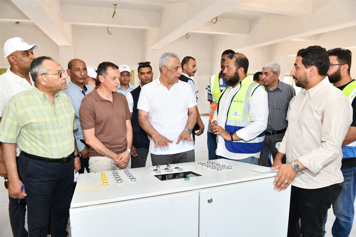 وزير الدولة للإنتاج الحربي يتابع تنفيذ مشروعات مبادرة