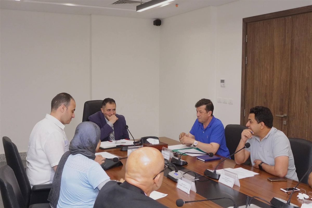 محافظ دمياط يناقش ملفات الإسكان الاقتصادي بدمياط