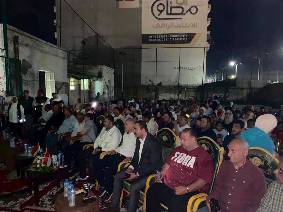 محافظ دمياط يشارك المواطنين مؤازرة المنتخب الوطني أمام بلجيكا في كأس العالم&nbsp;