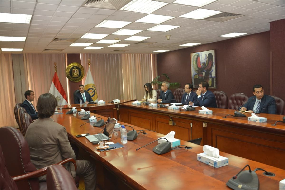 لقاء وزير الصناعة مع سليم شانكايا المدير التنفيذي لمجموعة 