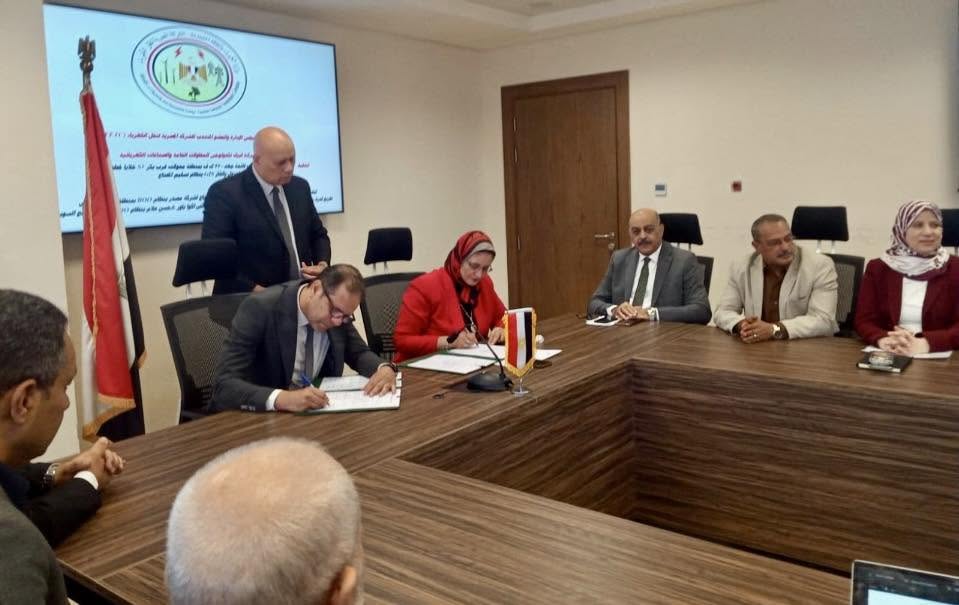 توقع عقدا لتفريغ 750 ميجاوات من مشروعات طاقة الرياح بخليج السويس