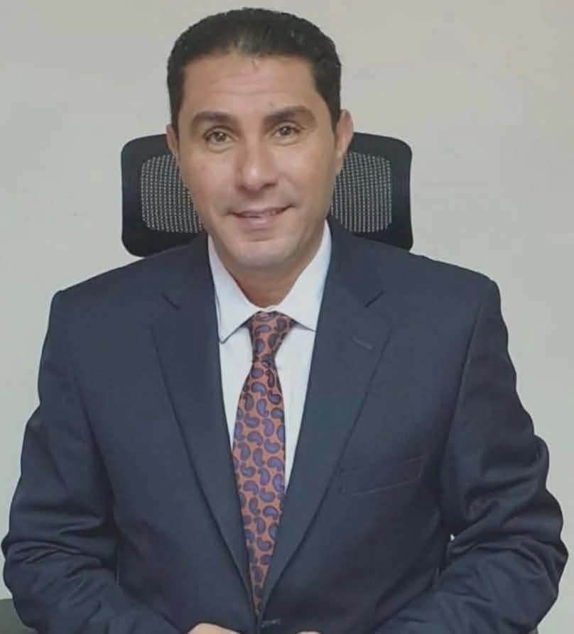 خبير أسواق المال أيمن الزيات، فيتو