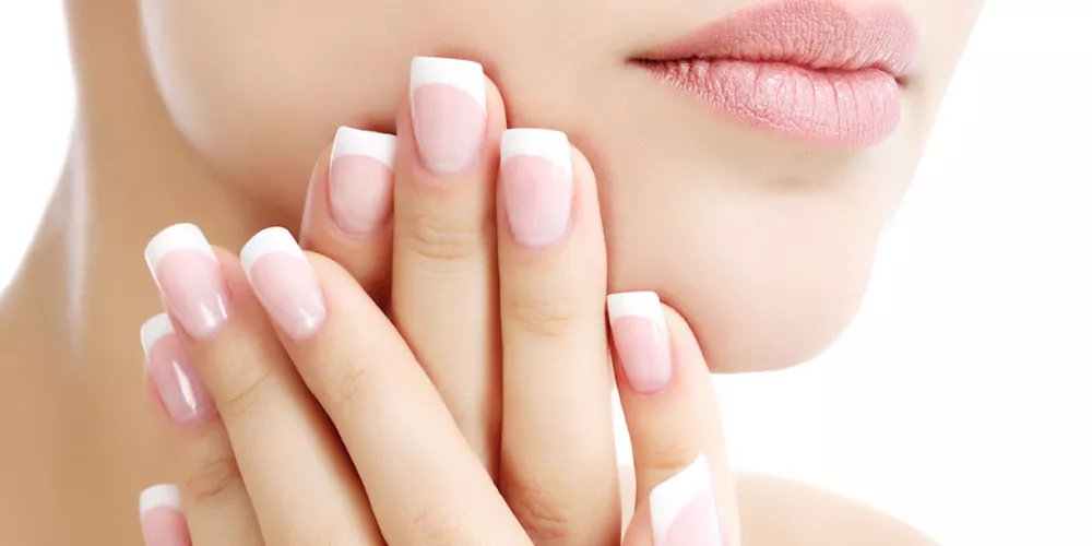 سيروم طبيعي لتغذية الأظافر وتقويتها وعلاج مشاكلها&nbsp;
