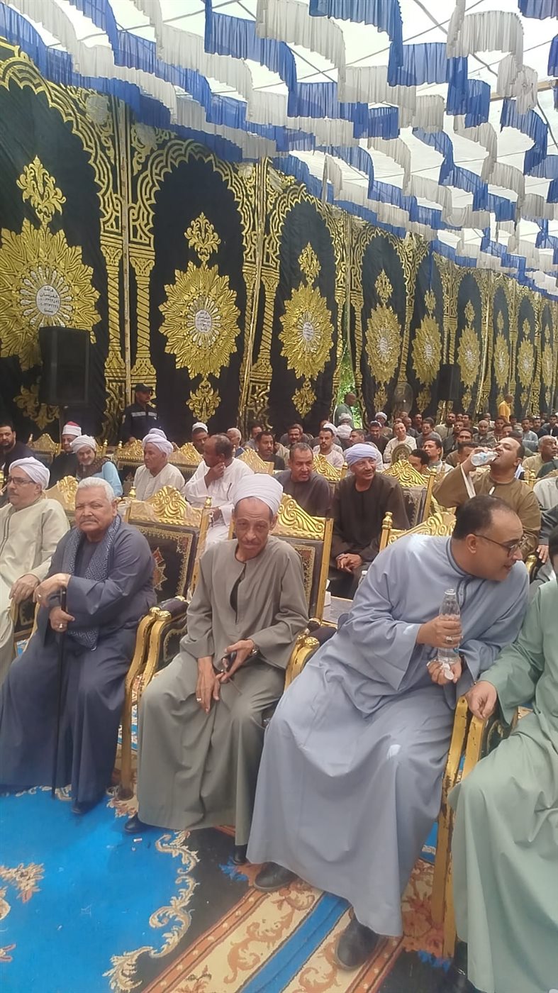 الكفن ينهي خصومة ثأرية بين عائلتين في قنا