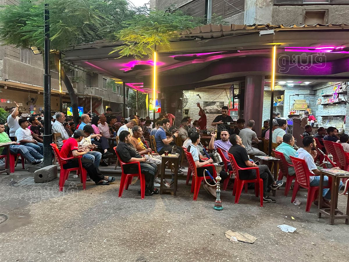  مقاهي دار السلام بالقاهرة كاملة العدد لمؤازرة منتخب مصر أمام إيران (3)