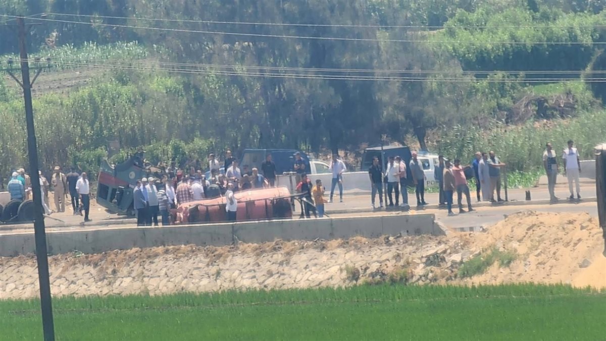 مصرع شخصين وإصابة 5 آخرين في حادث تصادم بالغربية
