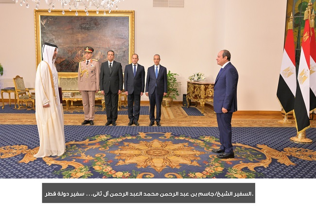 &nbsp; 17 سفيرًا جديدًا يسلمون أوراق اعتمادهم للرئيس السيسي