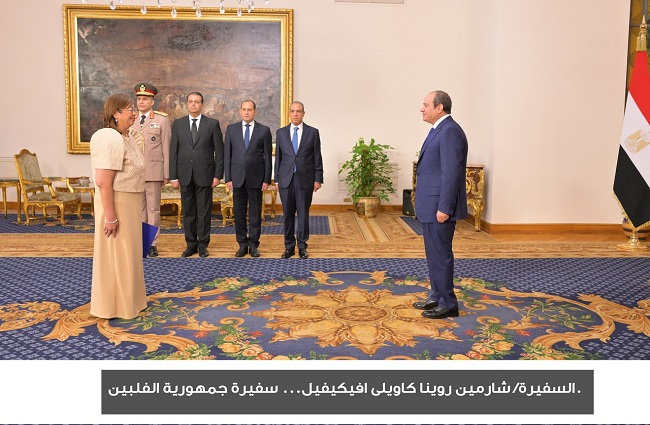 &nbsp; 17 سفيرًا جديدًا يسلمون أوراق اعتمادهم للرئيس السيسي