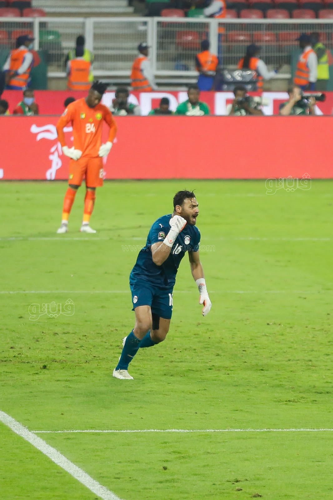اصرار وتحدي لاعبين منتخب مصر وحارس المرمي محمد أبو جبل في التصدي لركلات الترجيح (1)