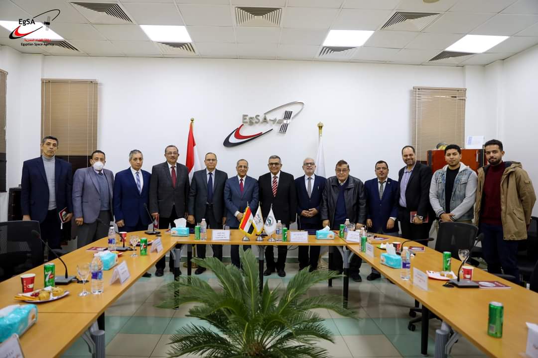  جامعة مصر للعلوم والتكنولوجيا توقع بروتوكول تعاون مع وكالة الفضاء لتدريب وتأهيل طلابها (2)